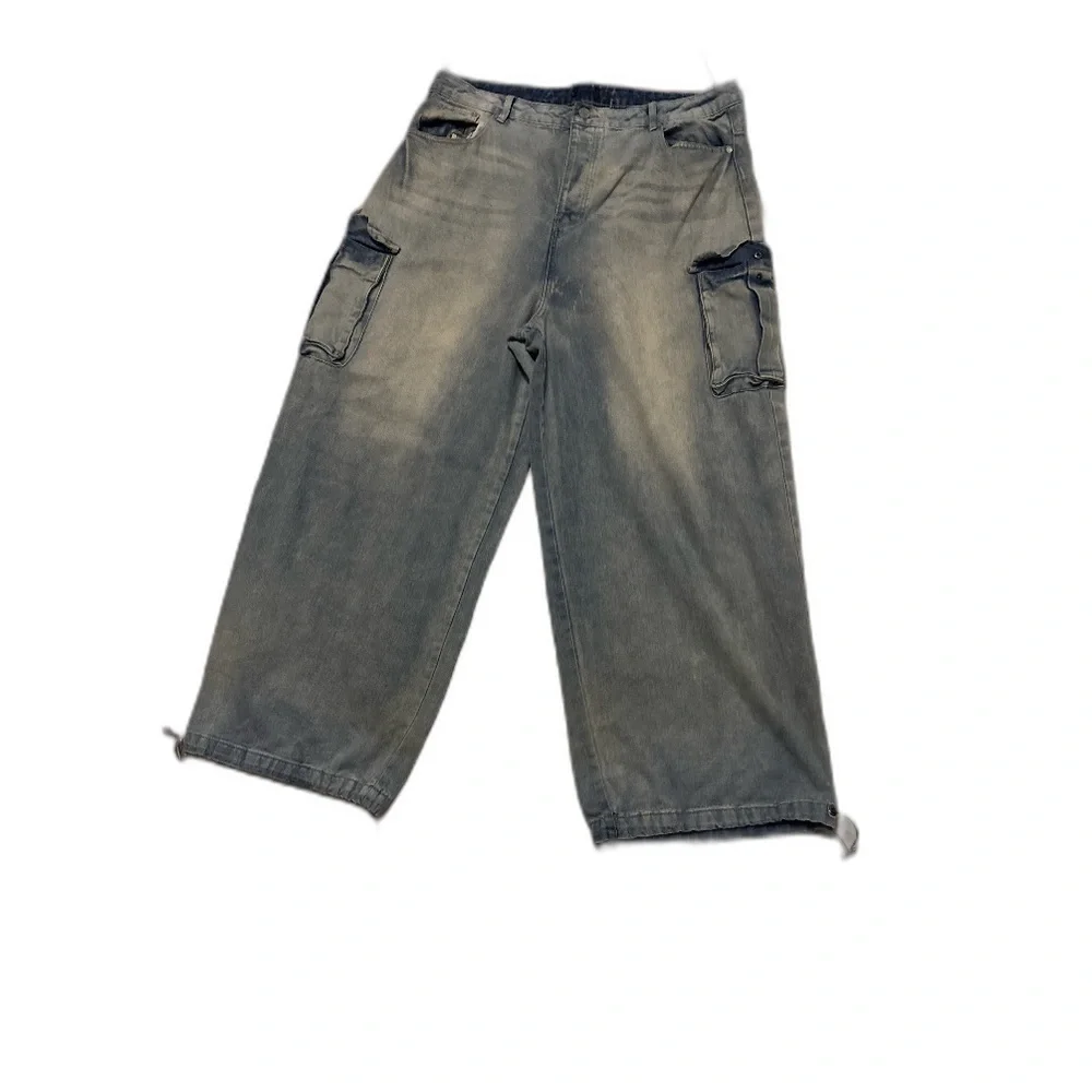 Men's Versatile Cargo Pants in Gray - Picture 5 of 5